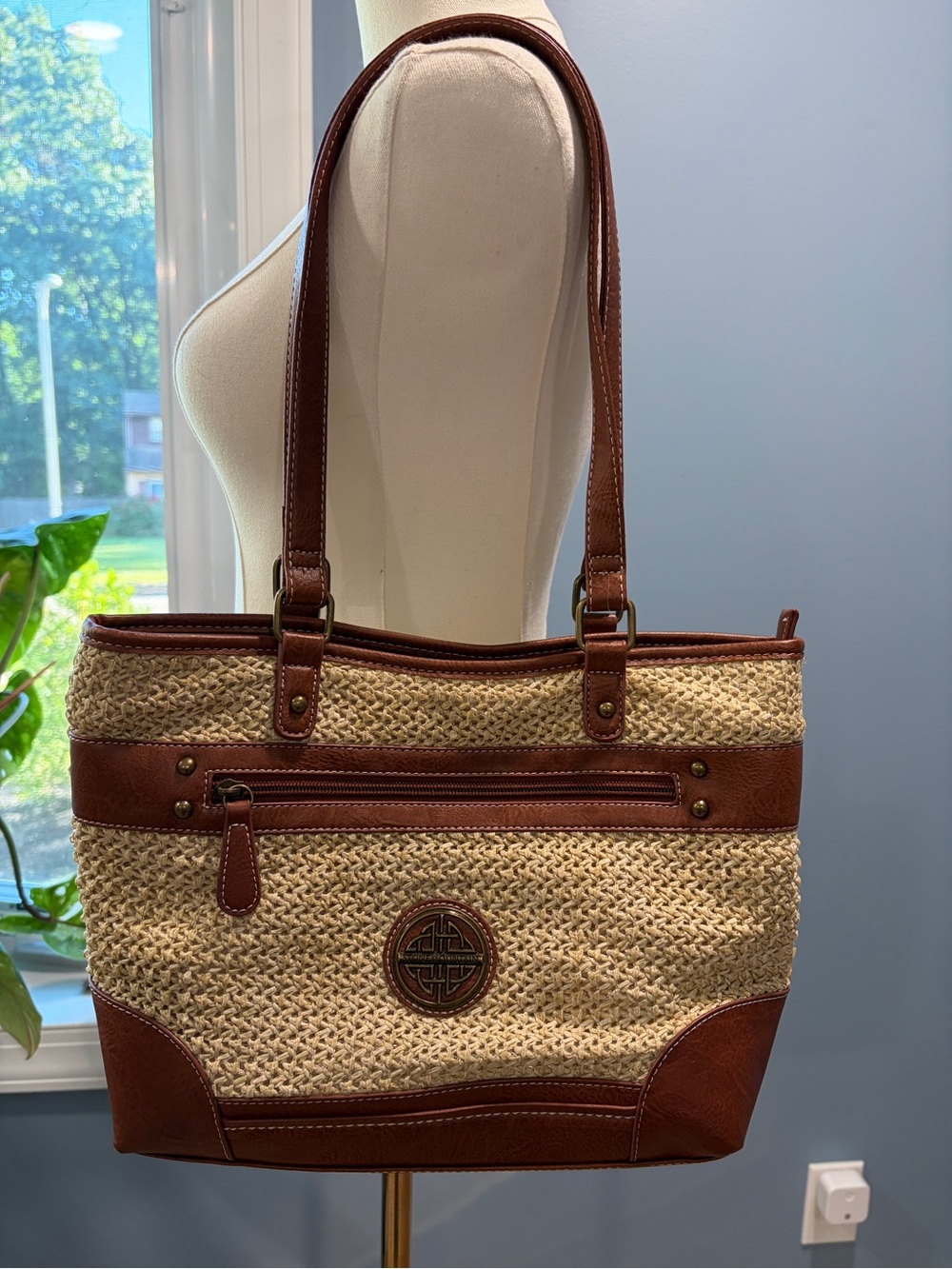 Stone Mountain Straw Woven Tote Bag Cognac Brown Faux Leather Beach Shoulder